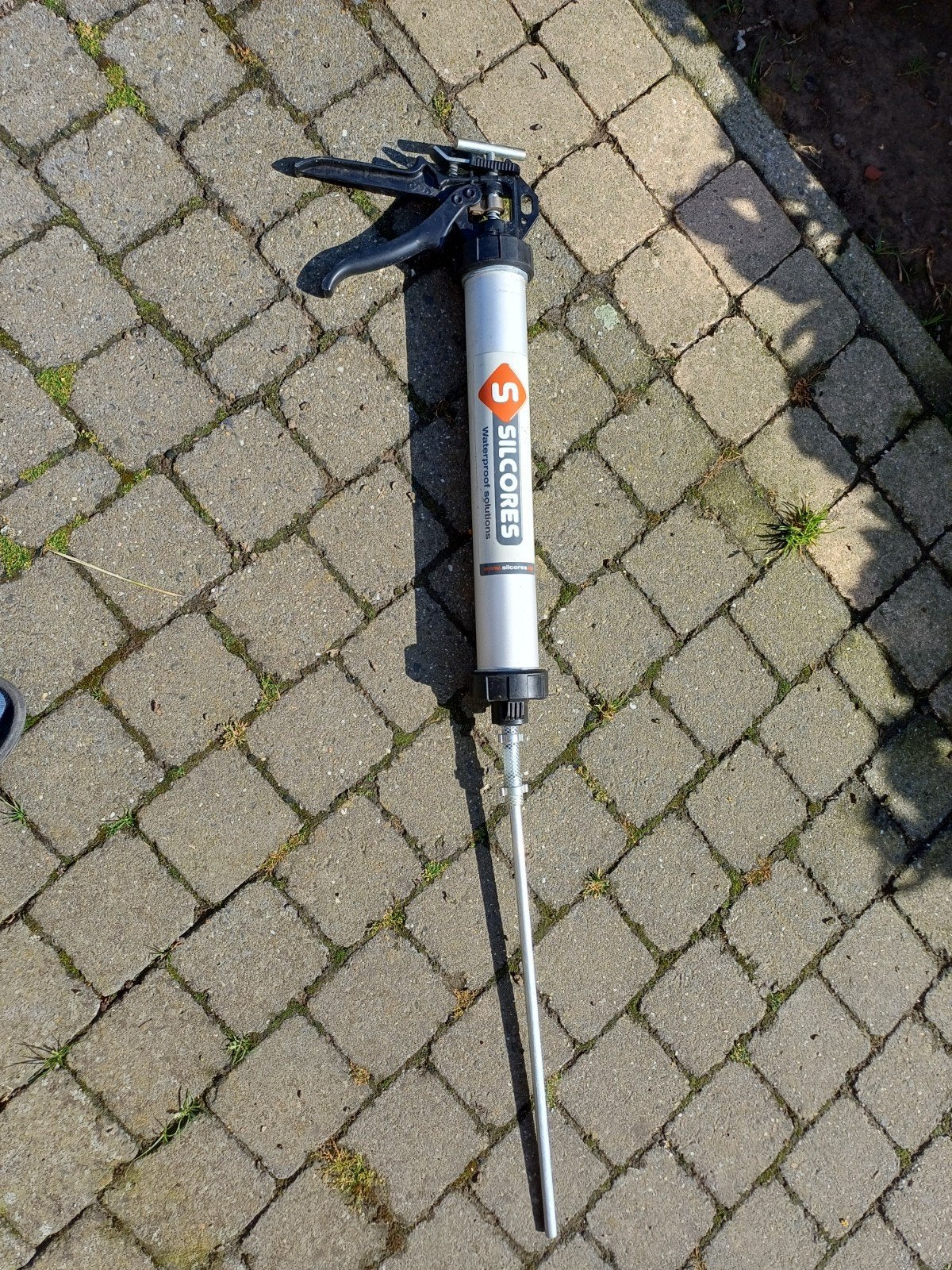 Injectiepistool opstijgend vocht, Ophalen