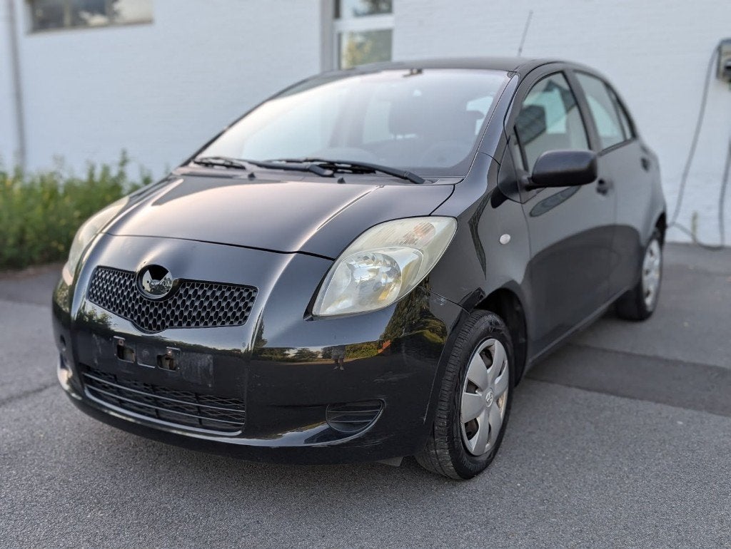 Toyota Yaris 2007, Autos, Toyota, Entreprise, Achat, Yaris, ABS, Radio, Système audio, Essence, Euro 4, Hatchback, 3 portes, Boîte manuelle
