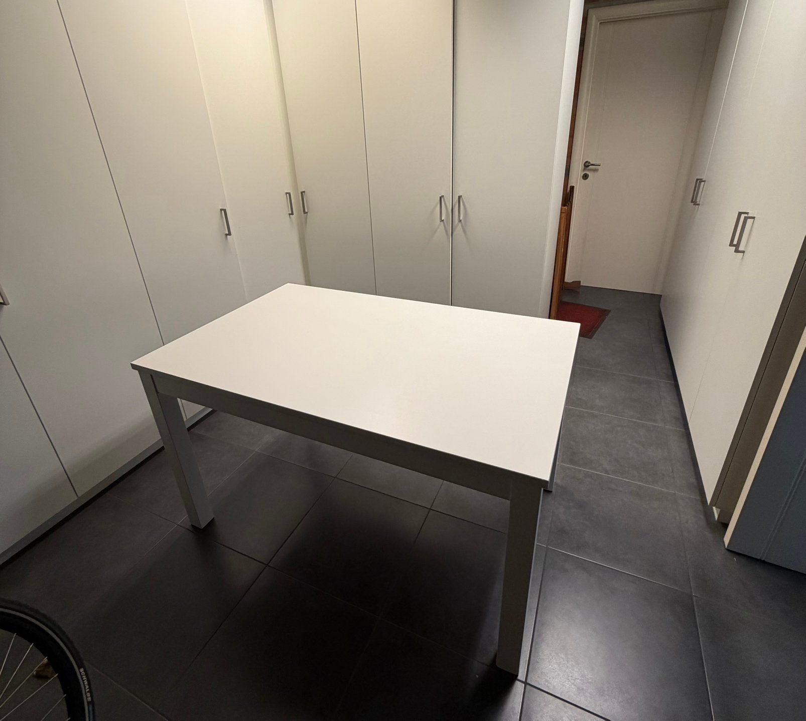 Witte Tafel Laneberg- Ikea, Huis en Inrichting, Ophalen, Gebruikt