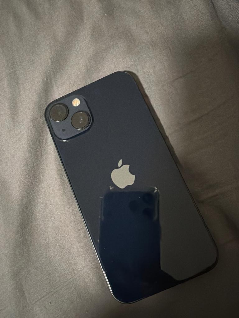 IPhone 13 Midnight, 128GB, Télécoms, Téléphonie mobile | Apple iPhone, Avec simlock (verrouillage SIM), 128 GB, 86 %, Reconditionné