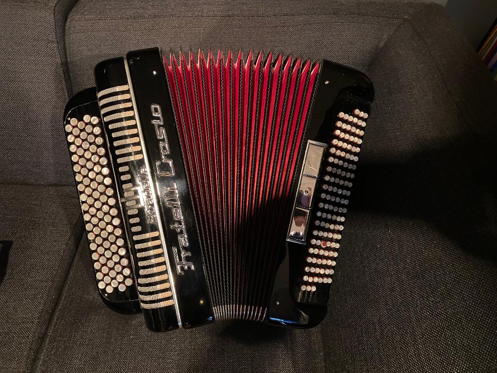 Accordeon, Muziek en Instrumenten, Accordeons, Gebruikt, Met koffer, Knopaccordeon, 120-bas