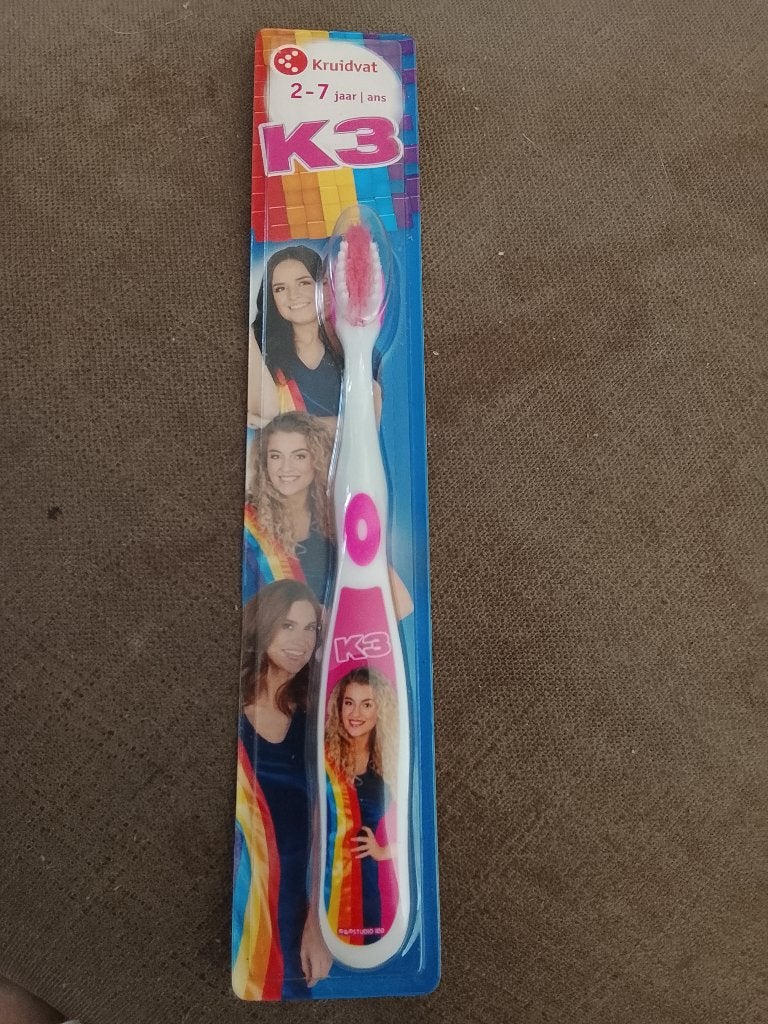 K3 tandenborstel 2/7 jaar, Bijoux, Sacs & Beauté, Beauté | Soins de la bouche, Enlèvement ou Envoi, Neuf, Brosse à dents