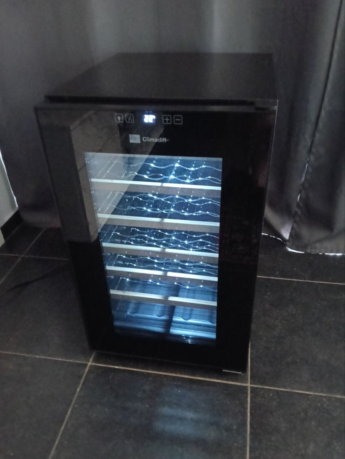 Climadiff CUVEE28 | 1 Zone, Elektronische apparatuur, Koelkasten en IJskasten, Ophalen of Verzenden