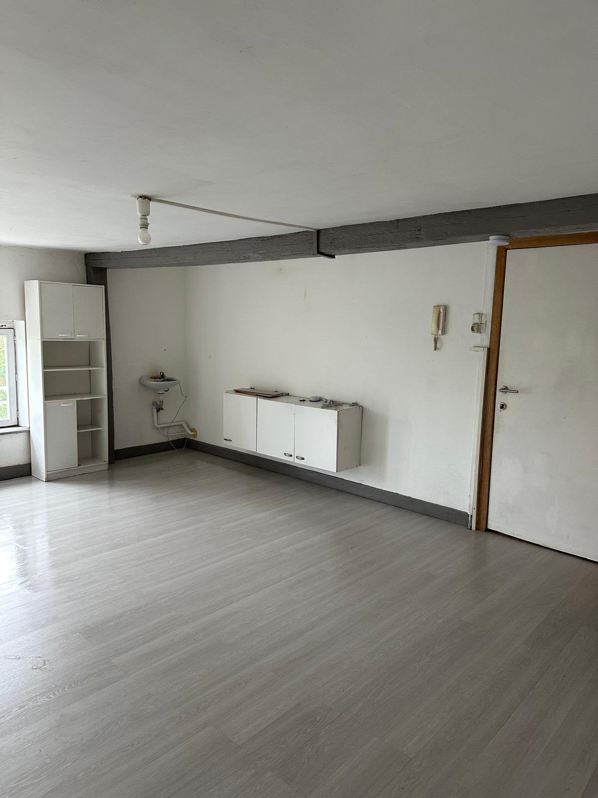 Studio a louer a marchienne au pont, Immo, Appartementen en Studio's te huur, 20 tot 35 m², Provincie Waals-Brabant