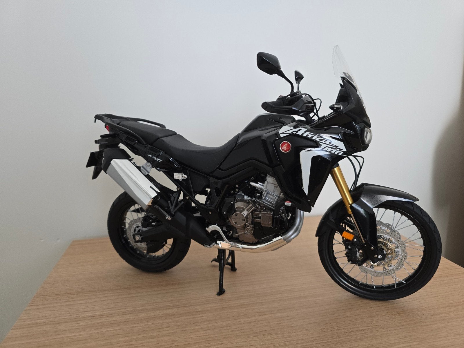 Tamiya 1/6 Honda CRF1000L Africa Twin – Prachtig gebouwd mod, Ophalen, Auto
