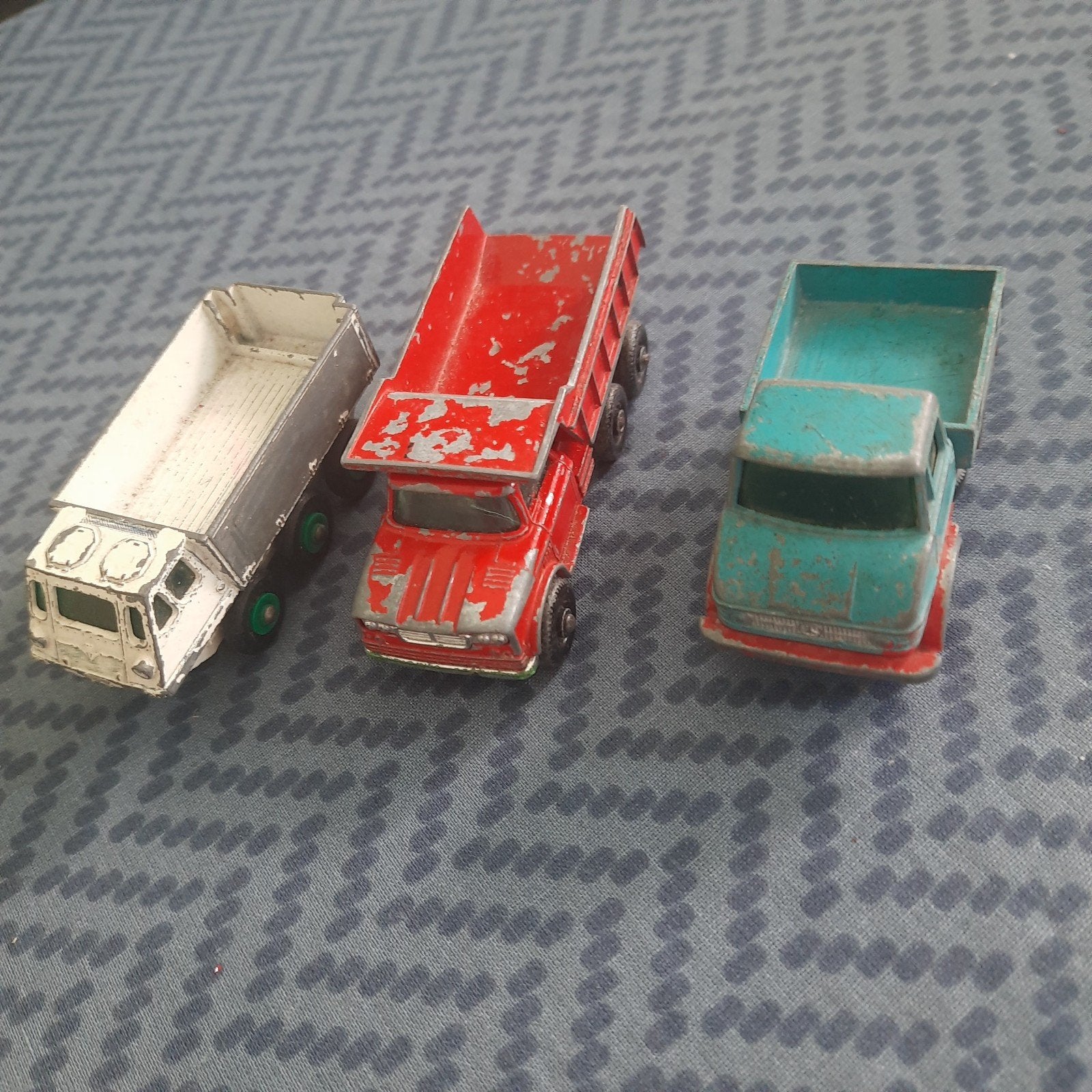 MATCHBOX UK : LOT DE 3 CAMIONS : UNIMOG, GMC, ALVIS* PROJECT, Hobby & Loisirs créatifs, Voitures miniatures | 1:87, Utilisé, Bus ou Camion
