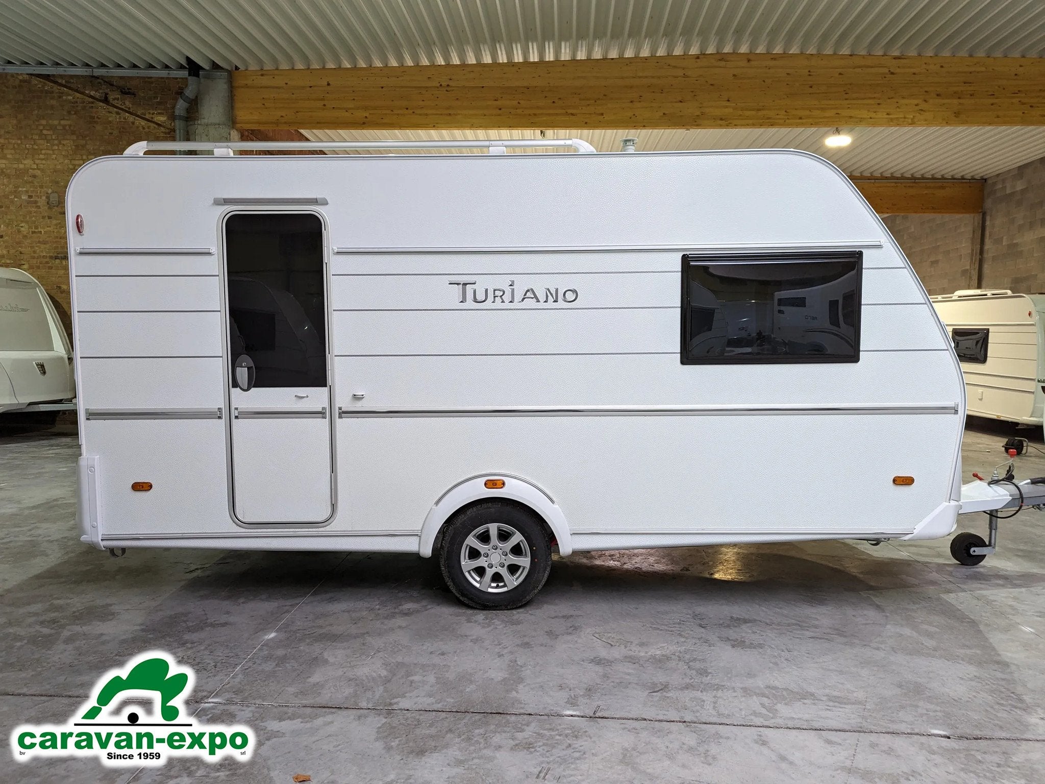 TABBERT Turiano 420 QD/F 2025, Caravanes & Camping, Caravanes, Entreprise, 1000 - 1250 kg, Jusqu'à 3, Tabbert