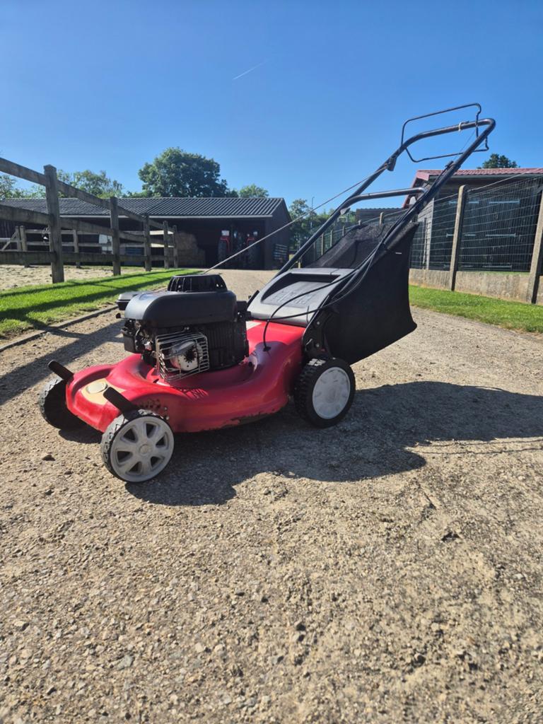 Grasmaaier briggs& Stratton, Tondeuse rotative, 40 à 49 cm, Enlèvement, Briggs & stratton