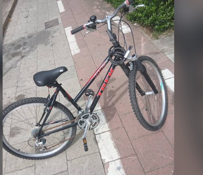 Trek -  zwart - voor kinderen onder 14, Ophalen, Zo goed als nieuw, Trek