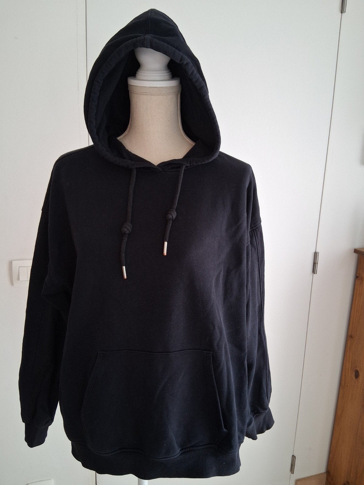zwarte hoodie met kap, Maat 52/54 (L), Zwart, Ophalen of Verzenden, Clockhouse