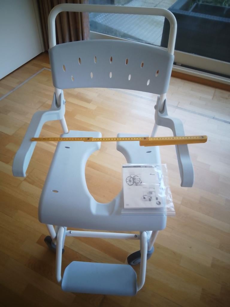 Chaise de douche New Vermeiren Pluo, Enlèvement