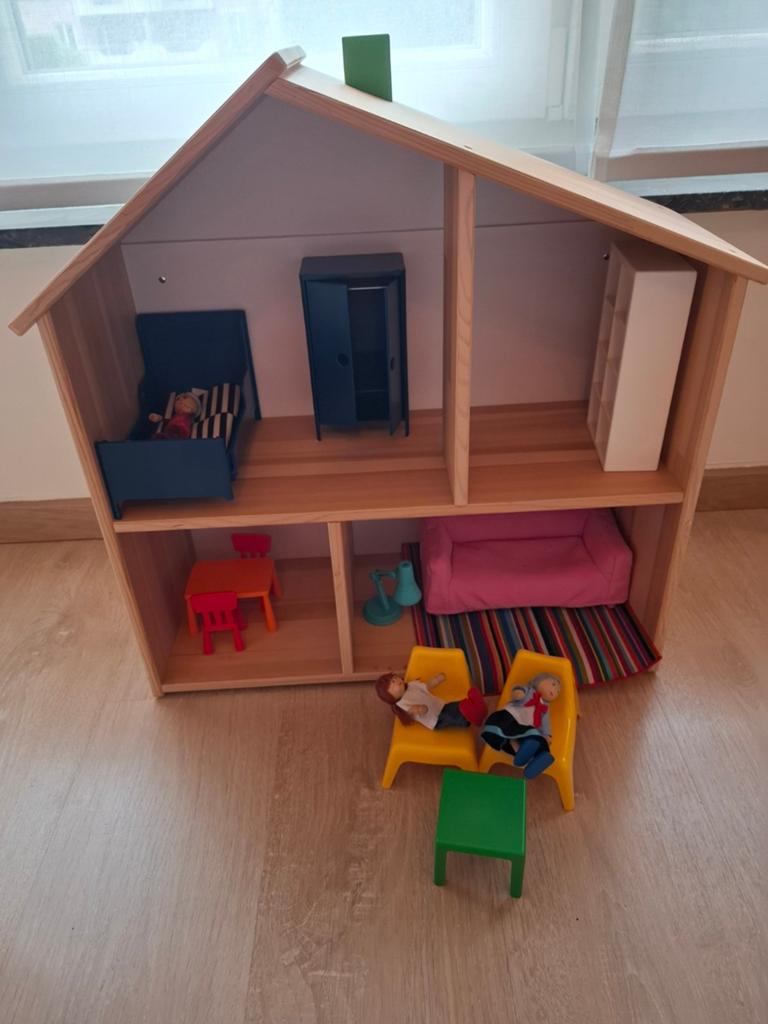 Poppenhuis ikea, Kinderen en Baby's, Speelgoed | Poppenhuizen, Ophalen, Poppenhuis
