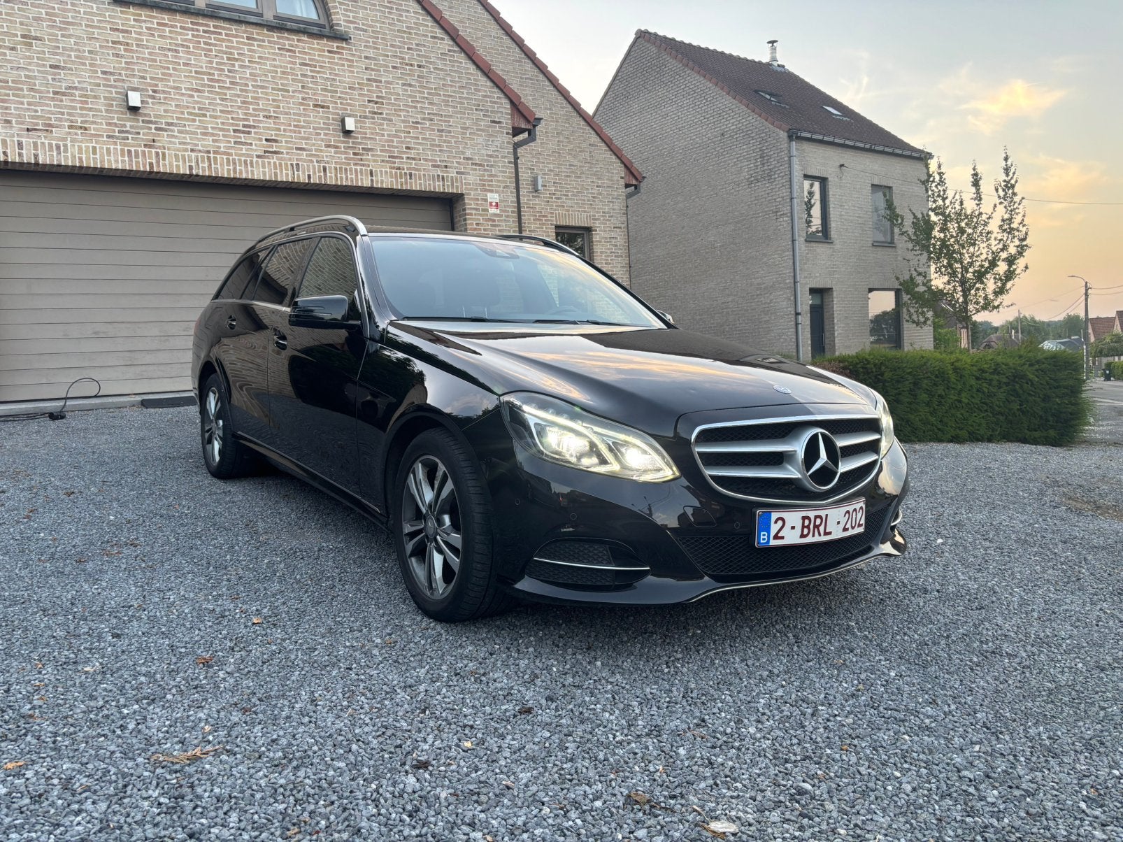 Mercedes E-klasse 200 Bluetec break facelift Automaat euro 6, Achterwielaandrijving, 4 cilinders, Zwart, Leder