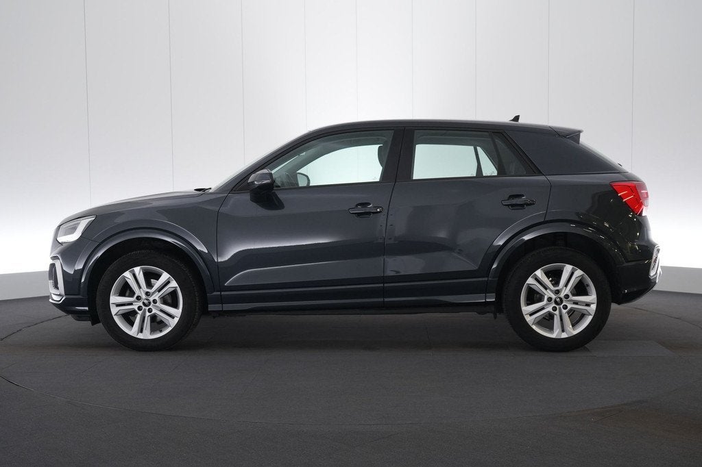 (2CAE803) AUDI Q2, Argent ou Gris, Achat, 139 g/km, Entreprise