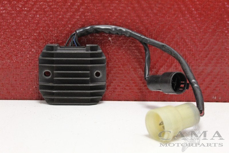 REGULATEUR DE TENSION ZX 6 R 2003-2004 (NINJA ZX-6R ZX636B), Kawasaki Motors Europe N.V., Utilisé, Info@kawasaki.eu, Jacobus Spijkerdreef 1-3
2132 PZ  Hoofddorp, JP
