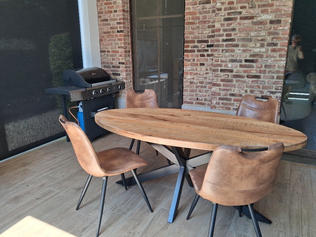 Keuken tafel, Ophalen, Zo goed als nieuw, Vier personen, Ovaal