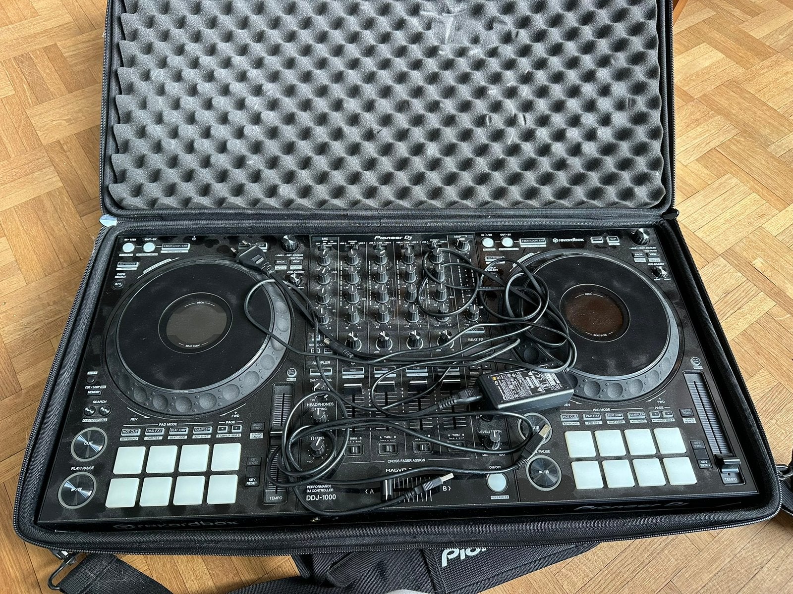 DDJ 1000, Muziek en Instrumenten, Ophalen, Zo goed als nieuw