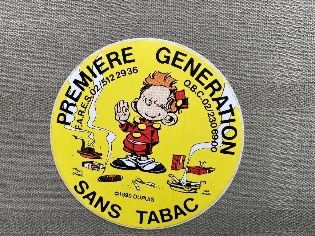 Badge du petit Spirou : 1ère génération sans tabac (1990)., Collections, Enlèvement ou Envoi, Gaston ou Spirou, Neuf, Image, Affiche ou Autocollant