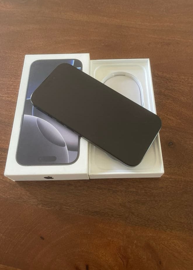 iPhone 16 Pro 128 Go | Face ID défectueux | Batterie à 100 %, Télécoms, Téléphonie mobile | Apple iPhone, IPhone 16 Pro, 128 GB