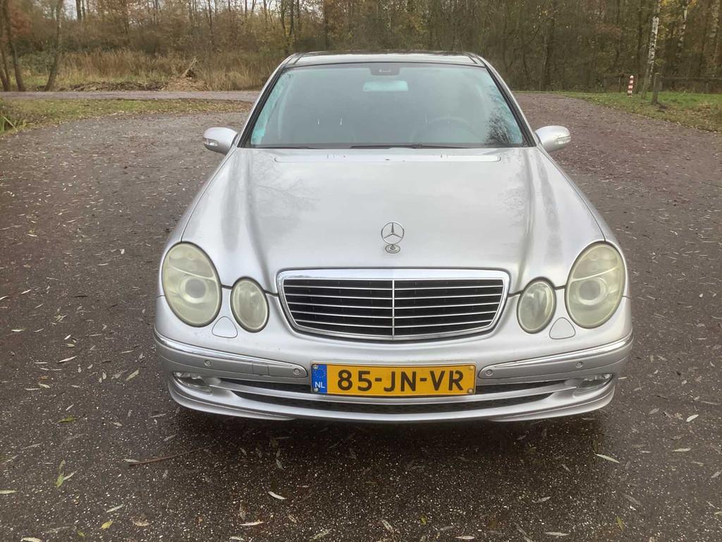 2002 Mercedes-Benz E-klasse 240 Avantgarde Personenauto, Auto's, Mercedes-Benz, Gebruikt, Overige brandstoffen, Bedrijf, Berline