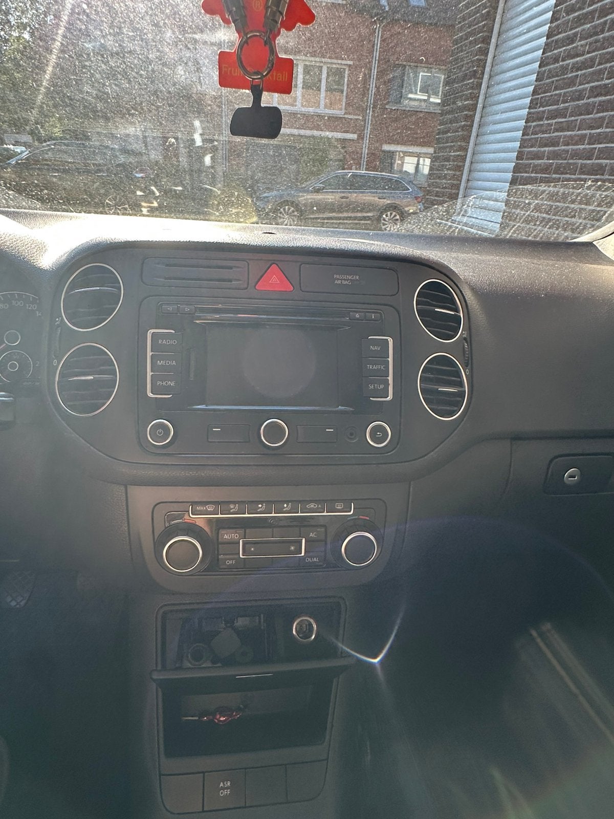 VW Golf Plus. 1.6 Diesel 90 CV à partir de 2010, Autos, Euro 5, Achat, Noir, 5 portes