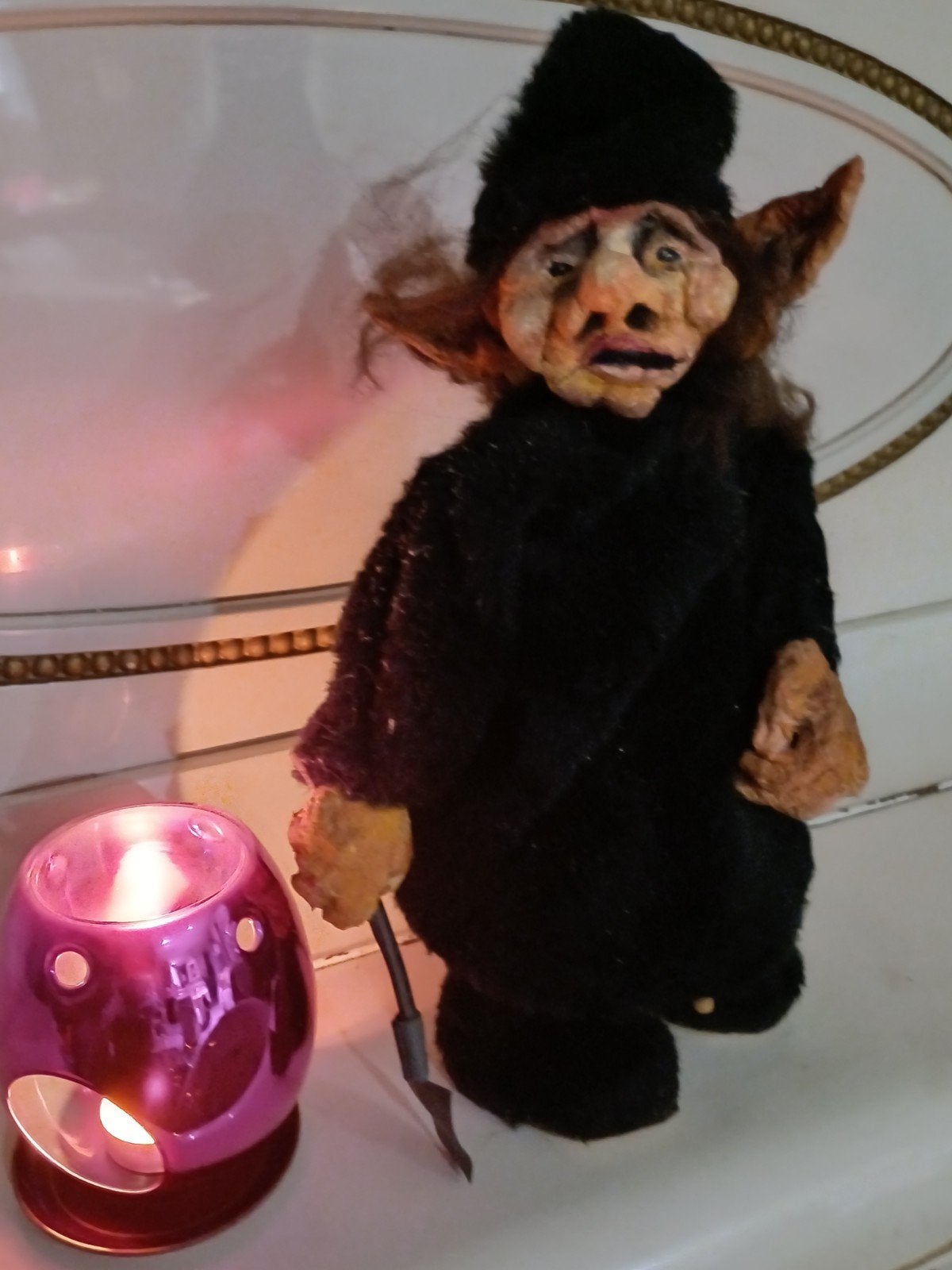 Antieke Halloween  beeldje, Ophalen