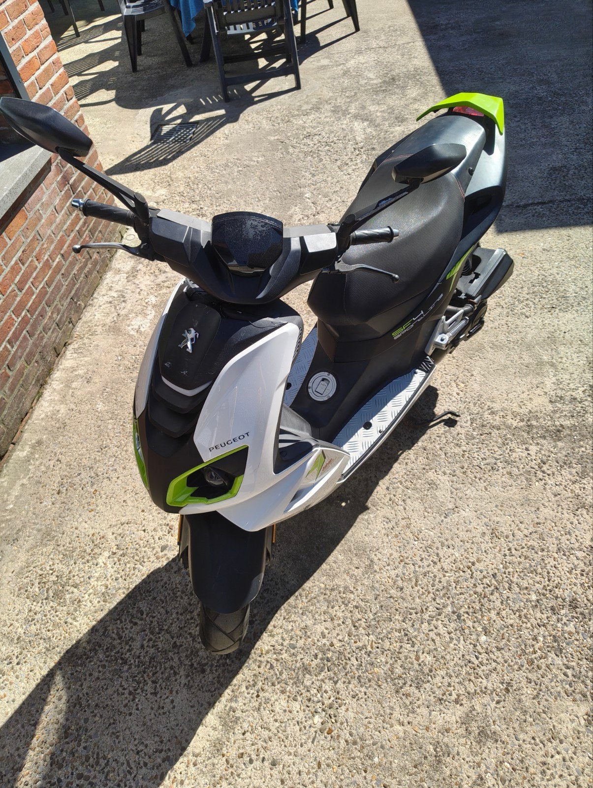 Peugeot speedfight 4, Enlèvement, Peugeot