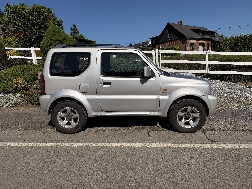 Suzuki Jimny 1.5 Diesel 8750€ GARANTIE, Autos, Argent ou Gris, Achat, 63 kW, Entreprise