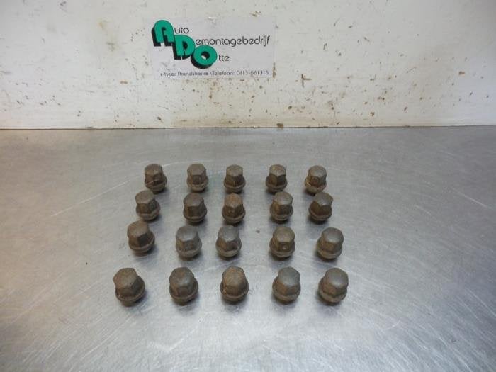 Wielbouten set van een Ford Connect (Connect 02-), Auto-onderdelen, Gebruikt, -, -, Ophalen of Verzenden