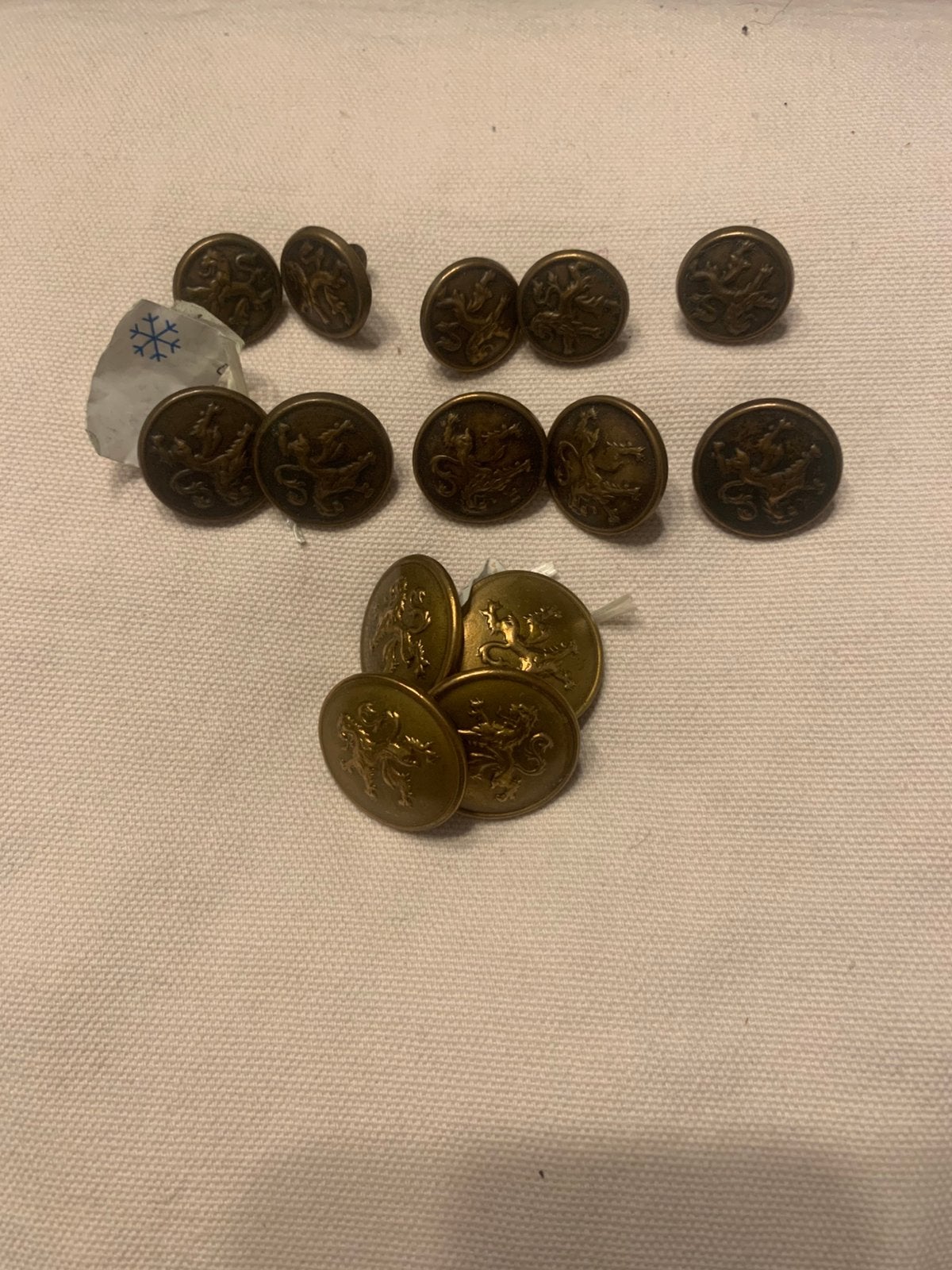 Boutons militaires, Collections, Enlèvement ou Envoi, Utilisé