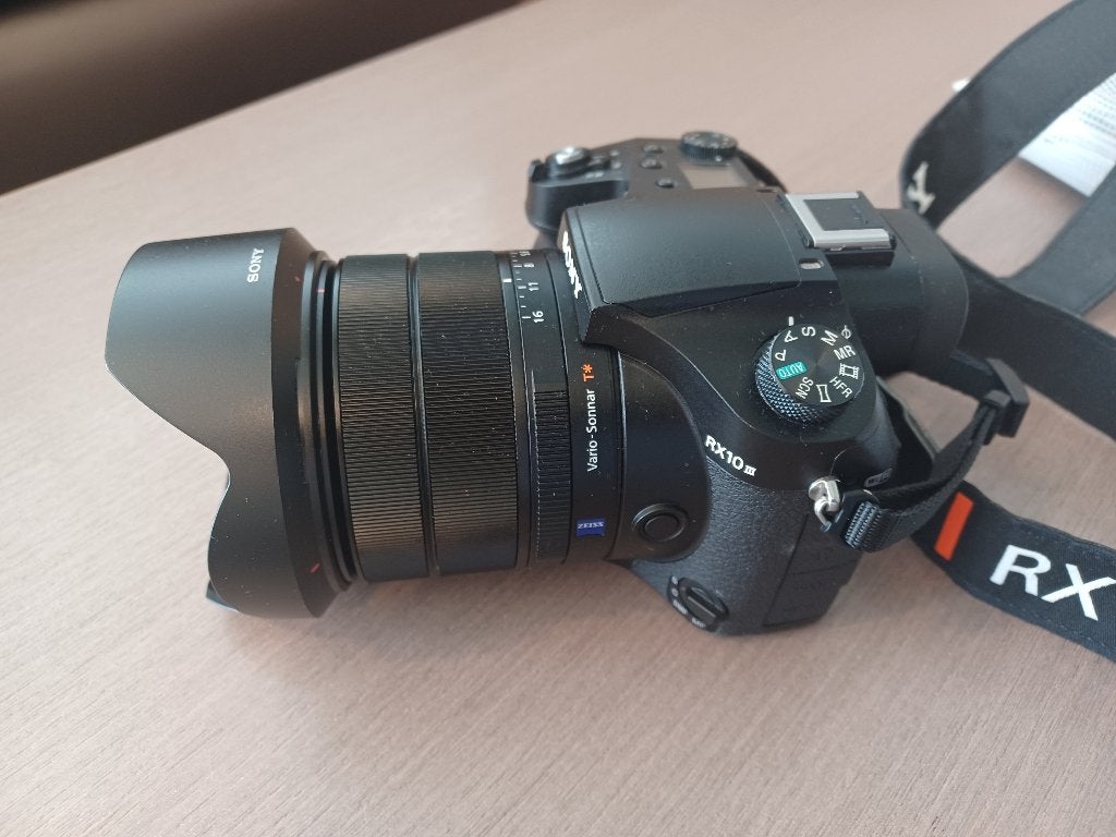 digitaal fototoestel Sony RX10 Mark III, Audio, Tv en Foto, Fotocamera's Digitaal, Beeldstabilisatie, Gebruikt, Geheugenkaart