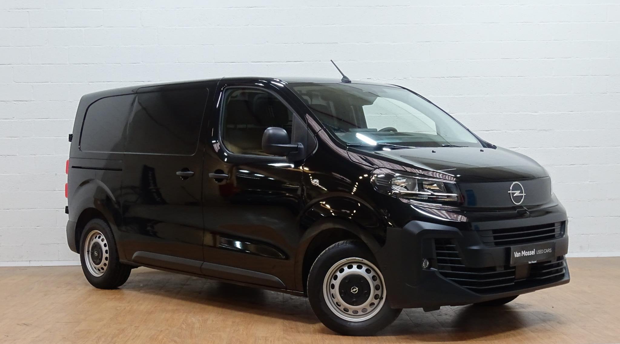 Opel Vivaro 1.5 Turbo D 120 S/S MT6 L2H1, Voorwielaandrijving, 4 deurs, Zwart, 4 cilinders