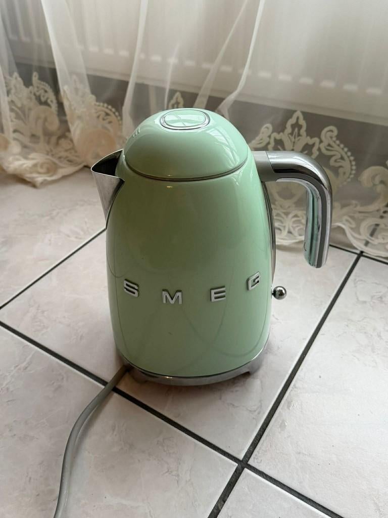 Smeg toaster + bouilloire, 1 à 2 litres, Enlèvement, Utilisé