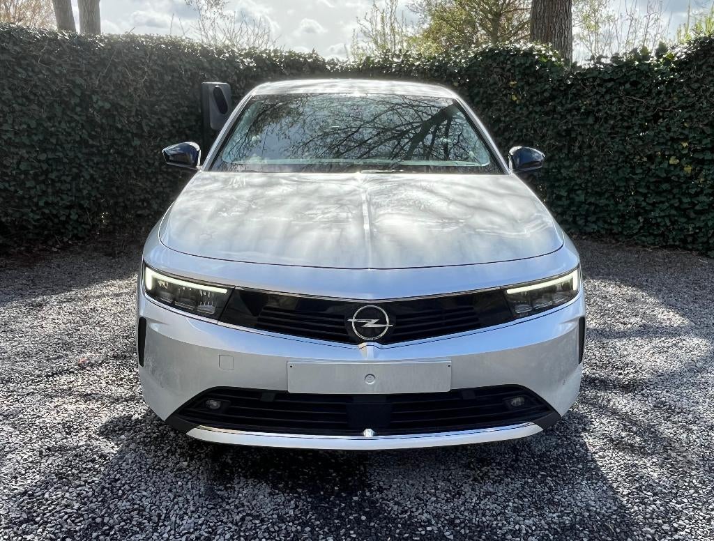 Opel Astra Plug-in Hybrid Edition comme neuve Avec Garantie, Argent ou Gris, https://public.car-pass.be/vhr/51b28780-49c6-4690-bb45-803ade9b9d2b