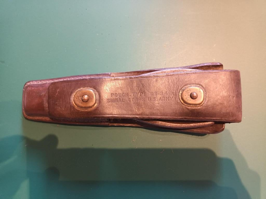 Pochette Signal Corps US WW2 CS-34 + Pince, Enlèvement ou Envoi, Armée de terre, Autres types
