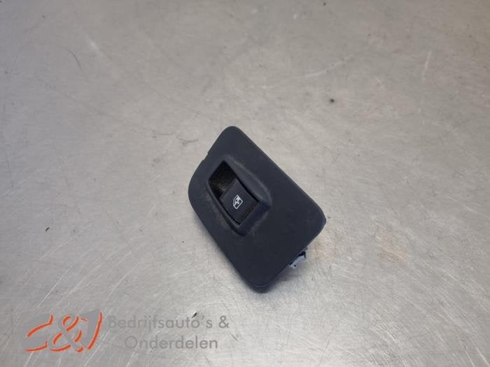 Commutateur vitre électrique d'un Fiat Fiorino, Autos : Pièces & Accessoires, -, 3 mois de garantie, Utilisé, Fiat