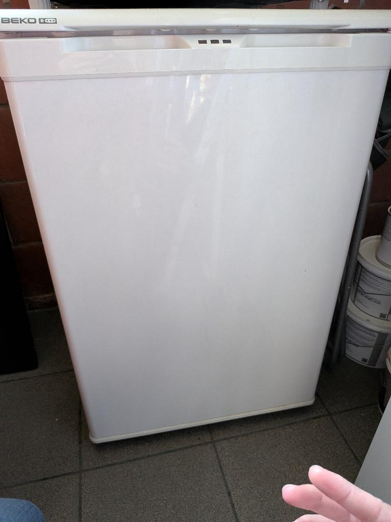 Compacte diepvriezer Beko FRN1970 HCB, Elektronische apparatuur, Vriezers en Diepvrieskisten, Gebruikt, Vrijstaand, Vrieskast