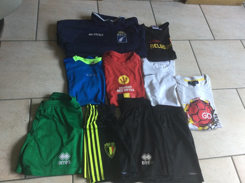 KAVEL: SPORT: HEMDJES--SHORTS-SWEET-T 122-128/XXS, Kinderen en Baby's, Kinderkleding | Overige, Ophalen of Verzenden, Gebruikt