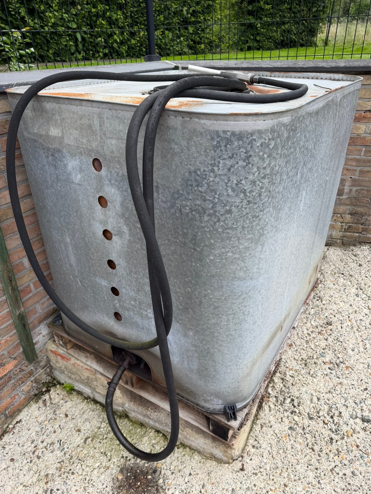 Réservoir de masalt galvanisé  1 200 litres, Enlèvement