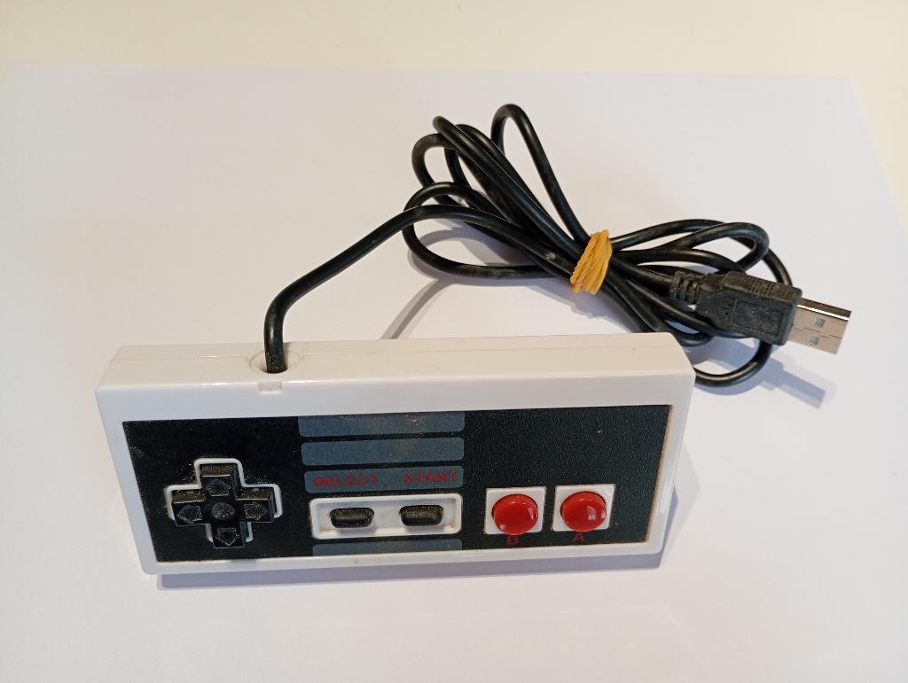 Manette NES (Nintendo Entertainment System) USB, Autres types, Enlèvement ou Envoi, Nintendo, Nintendo
