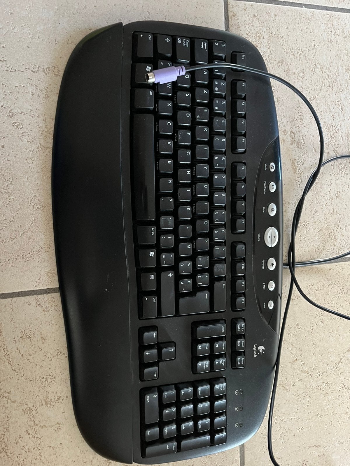 Toetsenbord Logitech, Ophalen of Verzenden, Azerty, Zo goed als nieuw, Bedraad