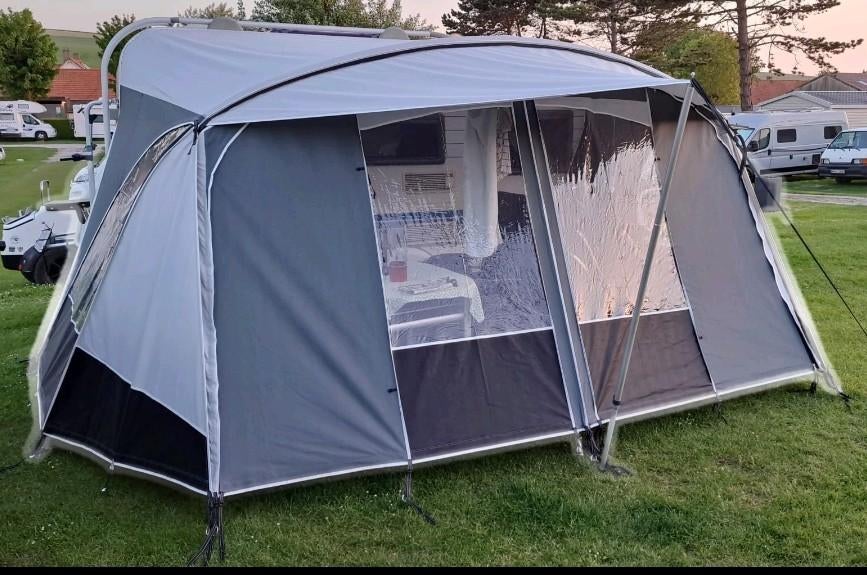 Unico Verona, Caravans en Kamperen, Ophalen