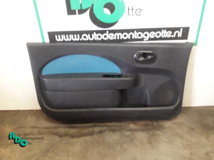 Revêtement portière 2portes gauche d'un Renault Twingo (Tw, Renault, -, 3 mois de garantie, Utilisé
