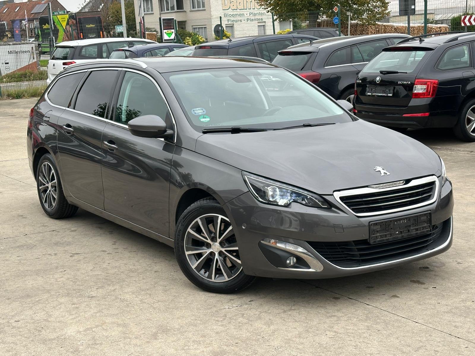 Peugeot 308 2L Diesel Automatique 2017, Autos, Capteur de lumière, Achat, Entreprise, Noir