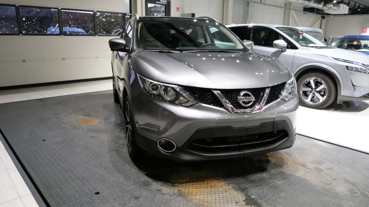 Nissan QASHQAI TEKNA PLUS FULL OPTIONS NR.490 (bj 2016), Auto's, Automaat, Gebruikt, 4 cilinders, 116 pk
