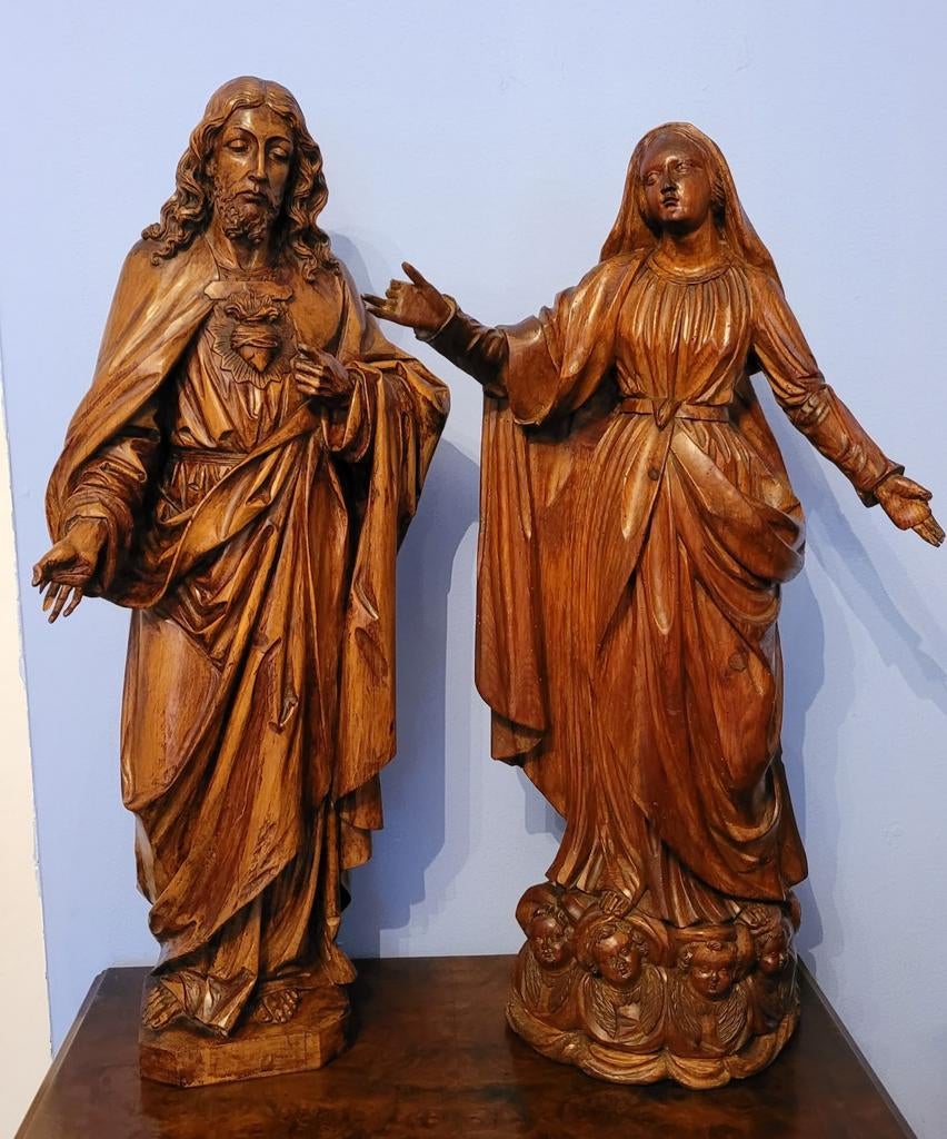 Une paire de grandes statues en bois des XVIIIe et XIXe sièc, Enlèvement