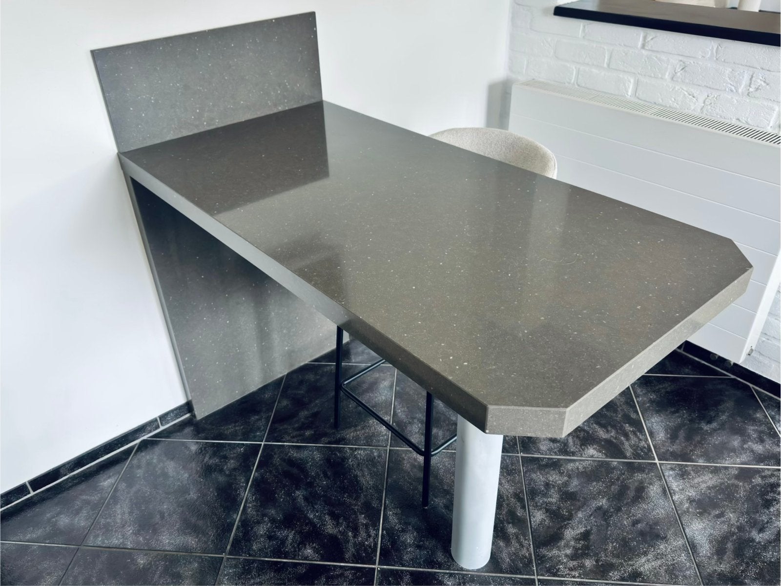 Table haute en granit à venir démonter, Ophalen, Zo goed als nieuw