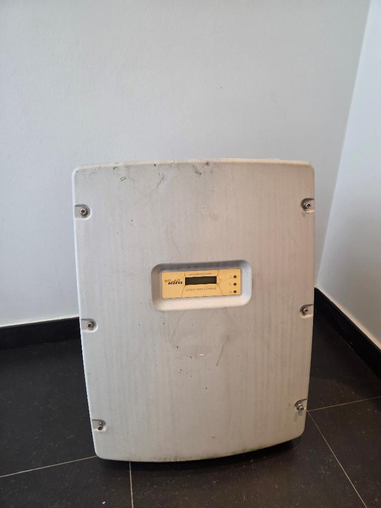 Omvormer Zonnepanelen - Defect, Ophalen, Niet werkend