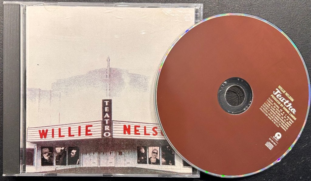 WILLIE NELSON - Teatro ( HDCD ), CD & DVD, CD | Country & Western, Enlèvement ou Envoi, Comme neuf, Album, Americana