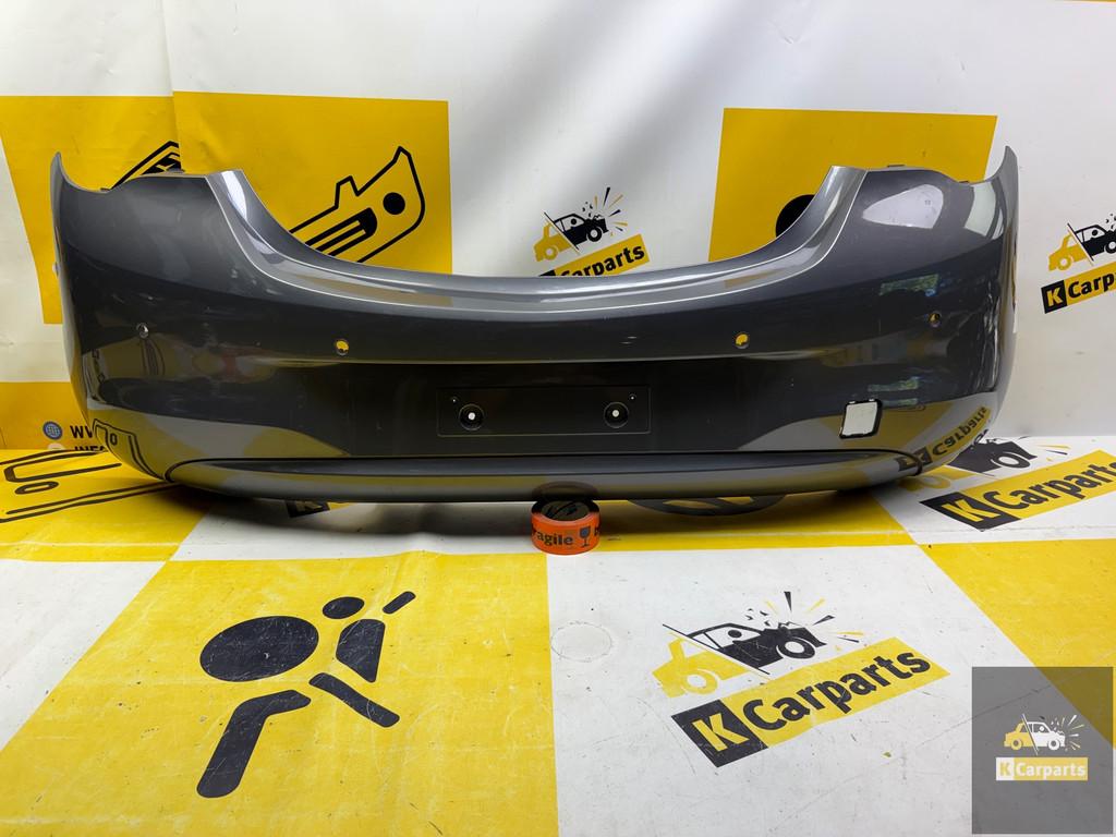 OPEL CORSA E Achterbumper 2014-2019 39002839 bumper 4xPDC, Gebruikt, Opel Automobile GmbH, Kontakt@opel-infoservice.de, Achter